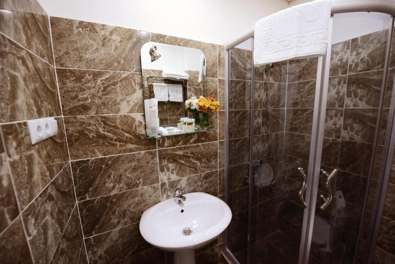Accent Hotel Tbiliszi Kültér fotó