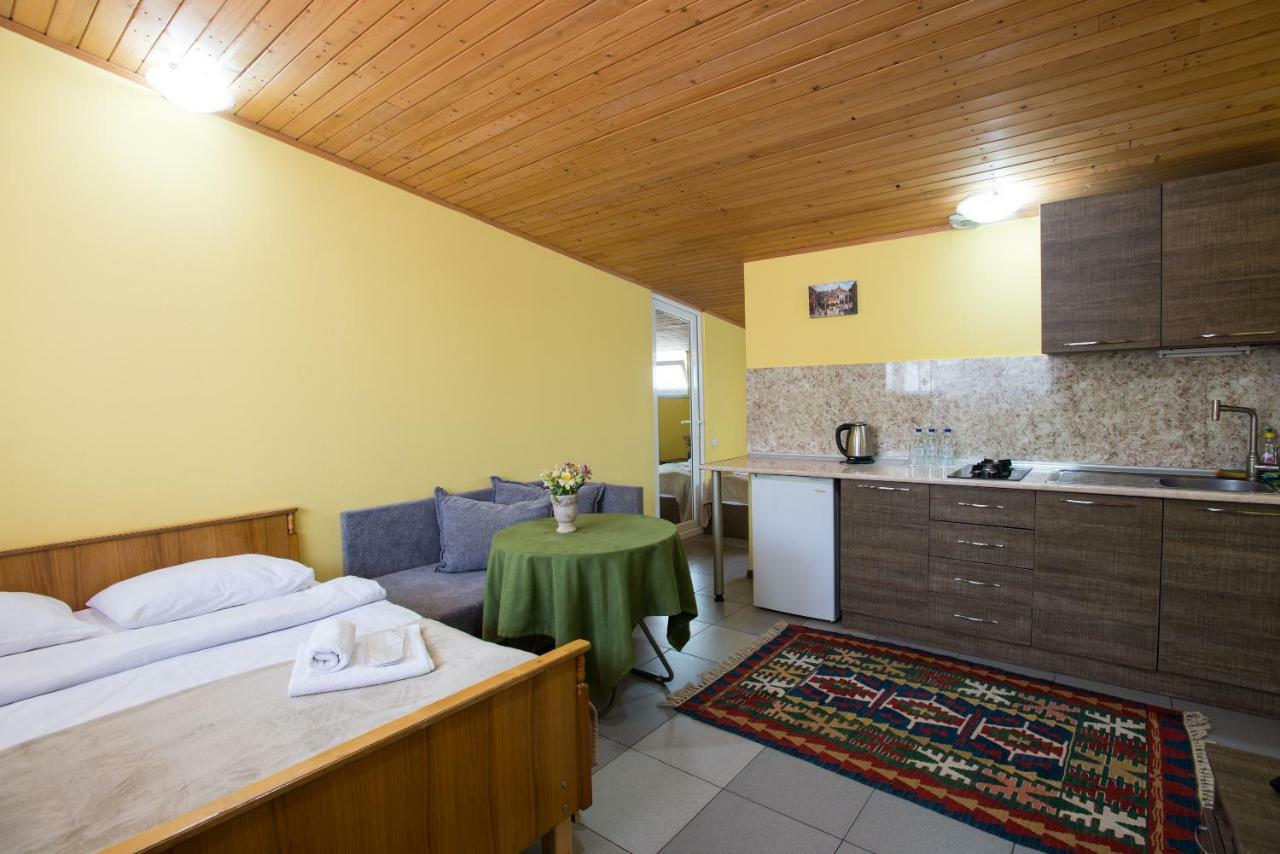 Accent Hotel Tbiliszi Kültér fotó