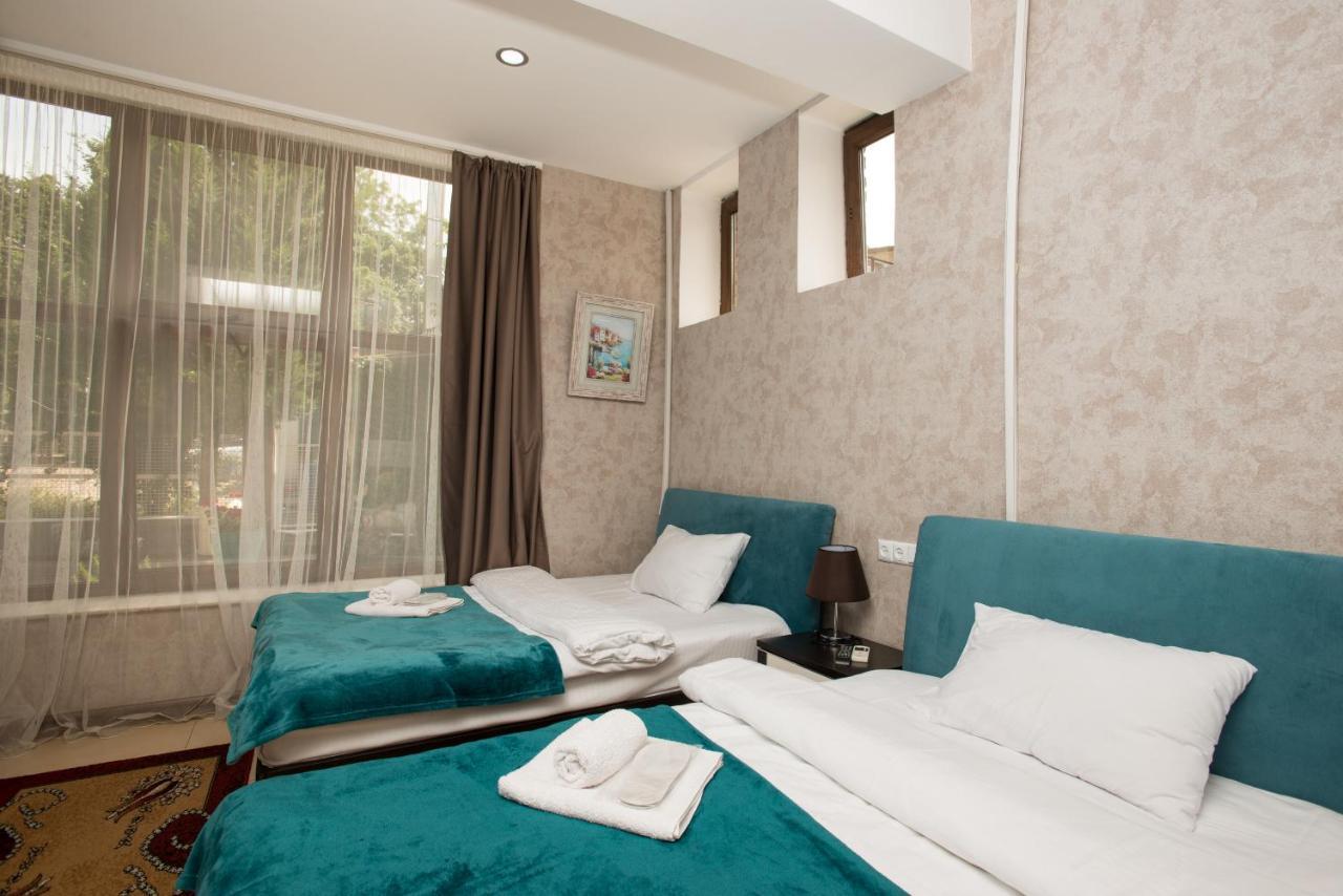 Accent Hotel Tbiliszi Kültér fotó