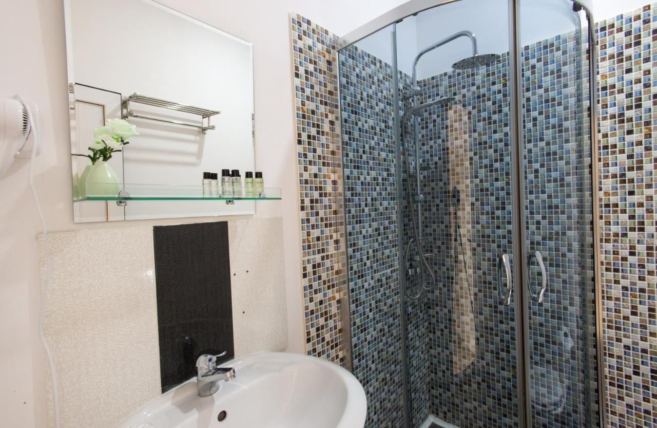 Accent Hotel Tbiliszi Kültér fotó